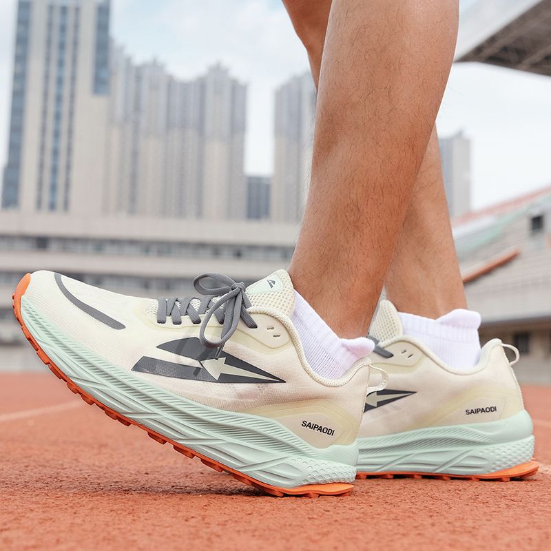 2026 New Luxury Running Shoes  - Outdoor Sport Flooring ulasan dan harga